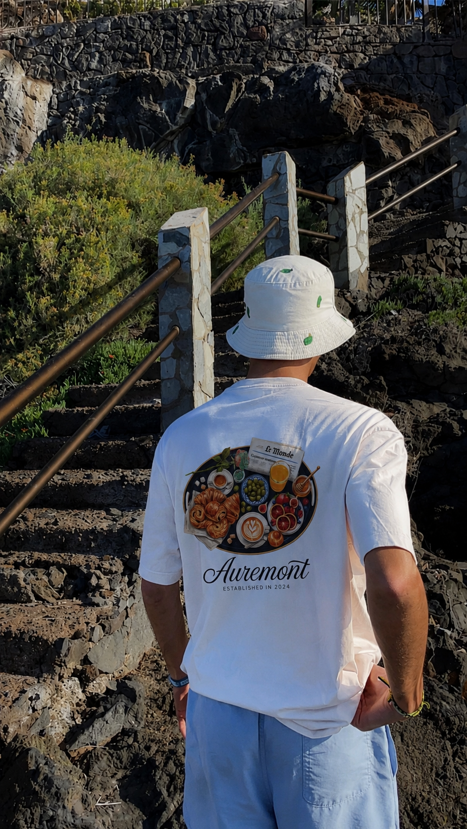 Le Petit Déjeuner Club T-Shirt
